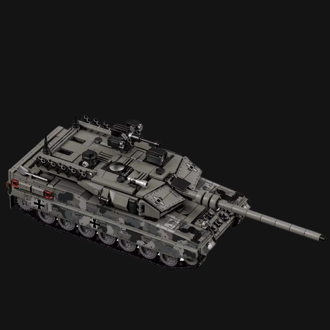 Steel Panther Battle Tank — 1,099 Pieces