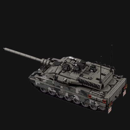Steel Panther Battle Tank — 1,099 Pieces