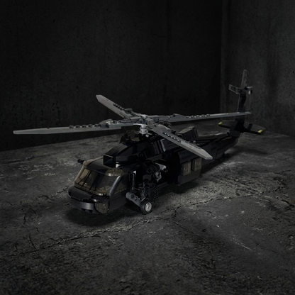 Nightrider Tactical-Helicopter — 692 Pieces