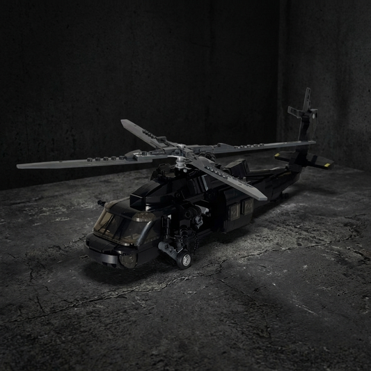 Nightrider Tactical-Helicopter — 692 Pieces